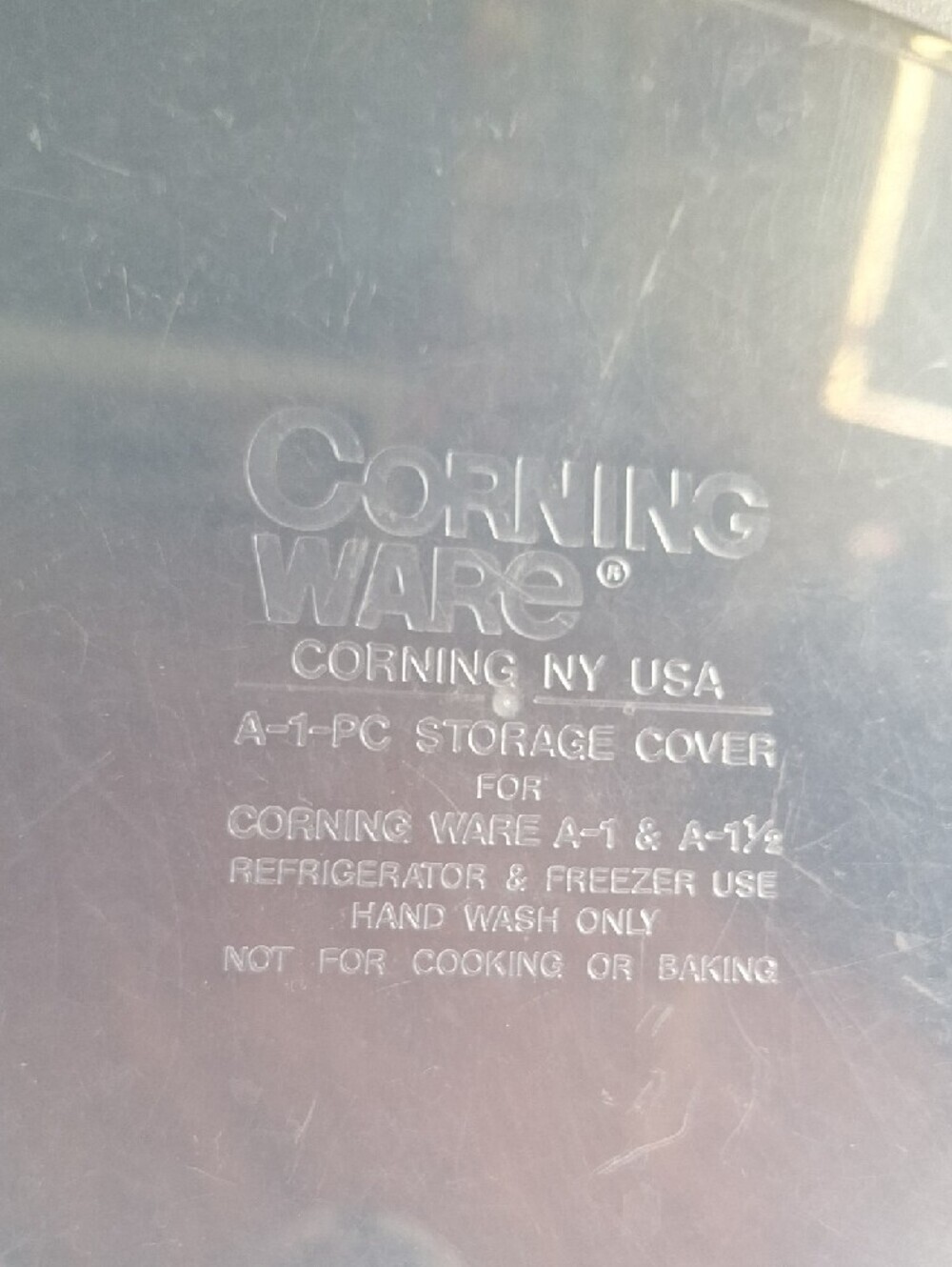Corningware 1.5 Liter White With Plastic Lid - Picture 7 of 8